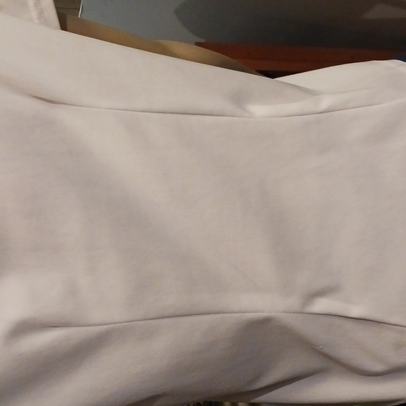 Nick & Sarah Unique Short Sleeve Meet in the Middle Split Hem Top Sz L juniors - Picture 10 of 13